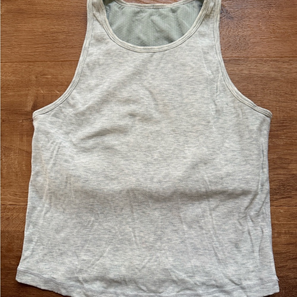 Vuori Pose Pylo Tank, White Heather Gray, Size MEDIUM